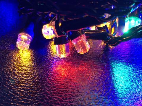 Штора-гірлянда Кришталь 180 LED E 1.5 на 1.5 м. кольорова