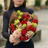 Photo of Bright spring bouquet «Caramel rubies»