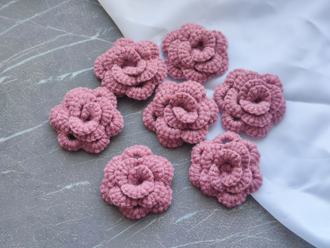 Квітка об'ємна в'язана лілова (ручна работа)