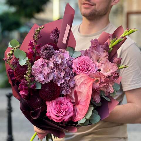 Bouquet «Summer Jam», Flowers: Hydrangea, Gladiolus, Pion-shaped rose, Dahlia, Anthurium, Zantedeschia, Eucalyptus, Antirinum