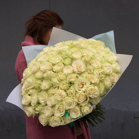 101 roses, Bouquet of 101 white roses. When feelings overwhelm.