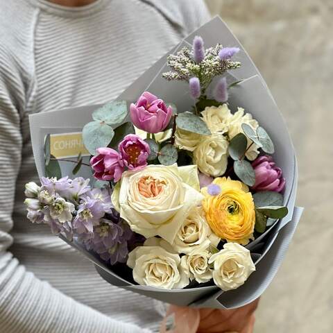 Bouquet «Fig marshmallow», Flowers: Rose, Delphinium, Tulipa, Ranunculus, Eucalyptus