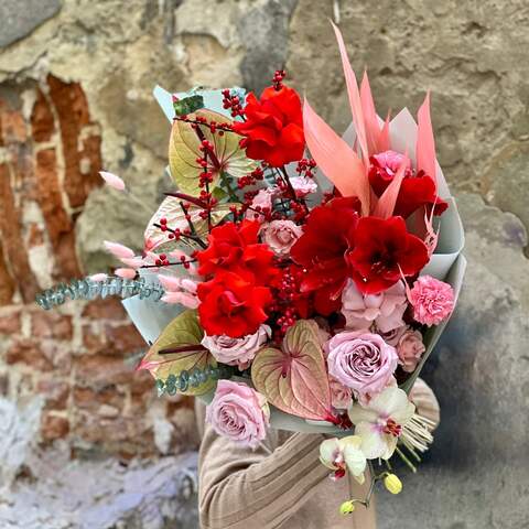 Bouquet «Luxurious Anna», Flowers: Rose, Anthurium, Hippeastrum, Phalaenopsis, Dianthus, Lagurus, Eucalyptus