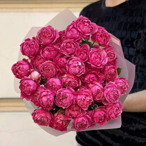 13 веток кустовой пионовидной розы Juliet в букете «Ягодка малинка», Цветы: Роза пионовидная кустовая