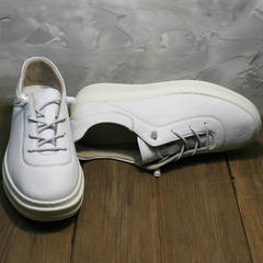 Стильные белые кроссовки женские осенние Rozen M-520 All White.
