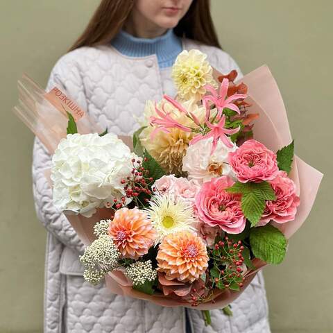 Bouquet «Walk through Paris», Flowers: Dahlia, Hydrangea, Pion-shaped rose, Merine, Ozothamnus, Eucalyptus