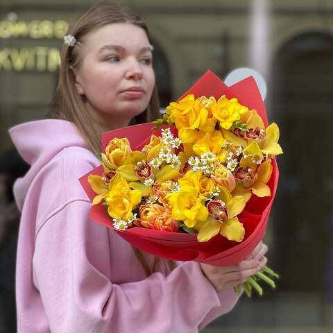 Photo of Bright bouquet with freesias «Scent of the Sun»