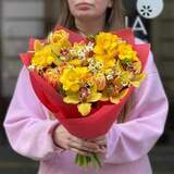 Photo of Bright bouquet with freesias «Scent of the Sun»