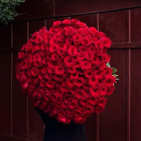 Величезний букет з 201 червоної троянди «Океан Пристрасті»
