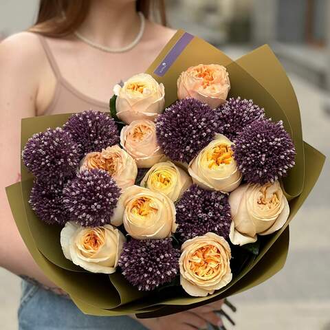 Unusual bouquet «Blackberry-peach gelato», Flowers: Allium, Pion-shaped rose