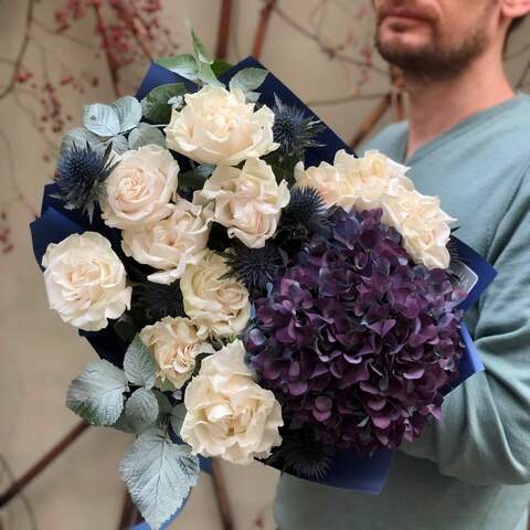 Contrasting bouquet with hydrangea «Violet Marshmallow», Flowers: Hydrangea, Eryngium, Rubus Idaeus, Pion-shaped rose