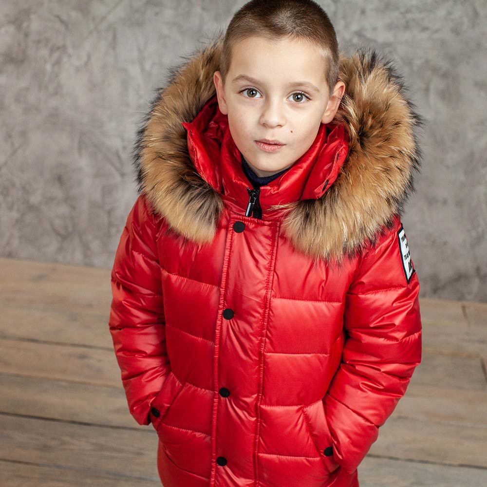 Дитячий зимовий костюм з натуральної опушенням в червоному кольорі для хлопчика