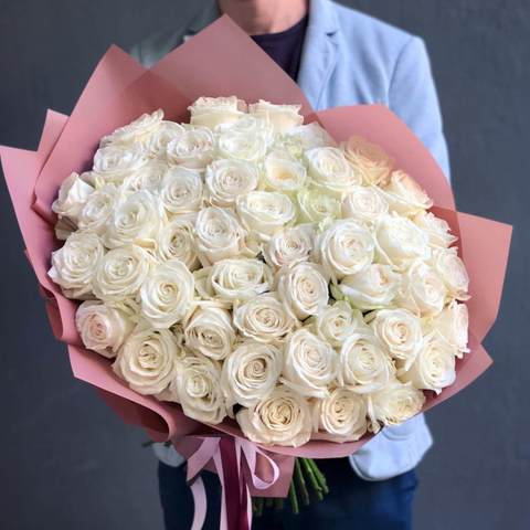 51 White Roses Ecuador