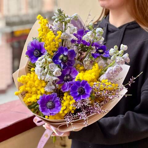 Bright bouquet with anemones and mimosa «Warm night», Flowers: Anemone, Mimosa, Delphinium, Genista