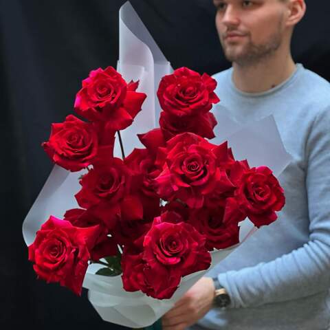 19 roses in a bouquet «Red panther», Flowers: Rose