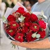 Photo of Bright bouquet with roses «Red Charm»