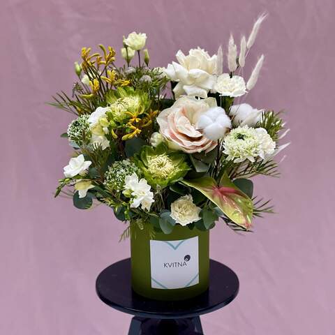 Composition in a box with amaryllis and ranunculi «Emerald winter», Flowers: Ranunculus, Hippeastrum, Pion-shaped rose, Gossypium, Freesia, Lagurus, Anigosanthus, Brunia, Grevillea, Eustoma, Anthurium