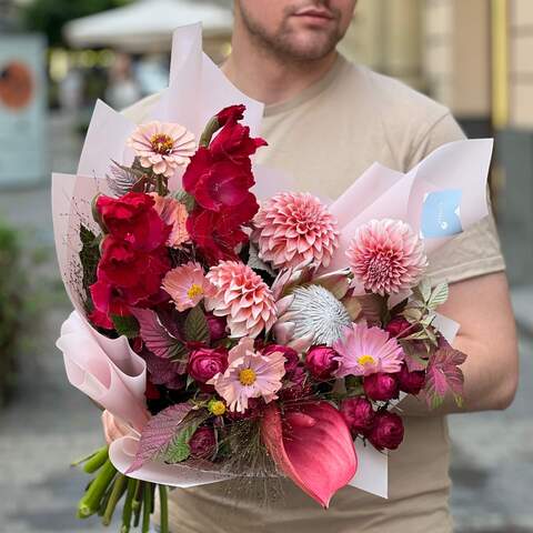 Photo of Interesting pink bouquet with protea «Exotic Embrace»