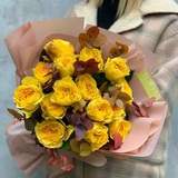 Photo of Bouquet of 15 yellow peony roses «Lemon Pompon»