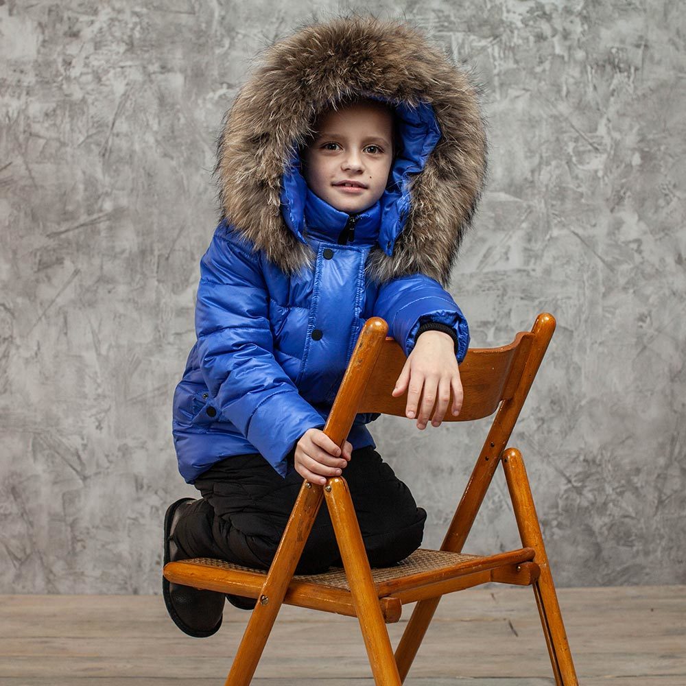 Дитячий зимовий костюм з натуральної опушенням в синьому кольорі для хлопчика