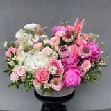 Photo of Flower basket «Paradise Delight»