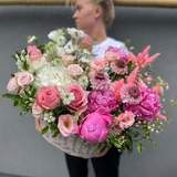 Photo of Flower basket «Paradise Delight»