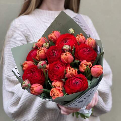 Bouquet «Sensual Kiss», Flowers: Ranunculus, Tulipa