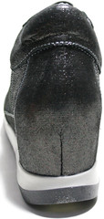 Блестящие кроссовки сникерсы женские черне. Кожаные кроссовки сникерсы на танкетке. Демисезонные кроссовки туфли в спортивном стиле Avangard - Black Laser Skin