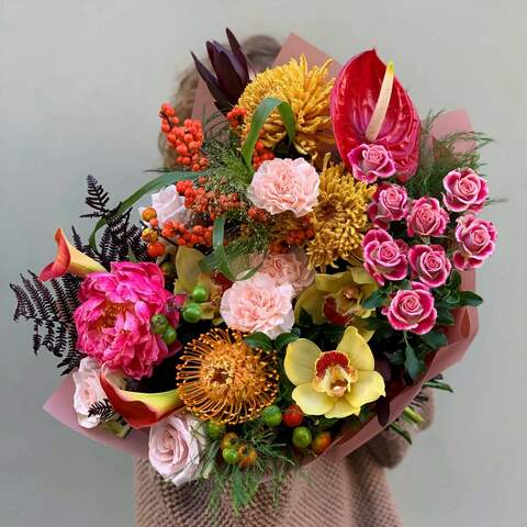 Bouquet «Love in the garden», Flowers: Cymbidium, Anthurium, Paeonia, Leucospermum, Zantedeschia, Ledervaren, Chrysanthemum, Ilex, Dianthus, Rose
