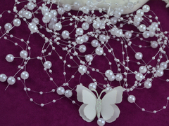 Намистини на волосіні білі