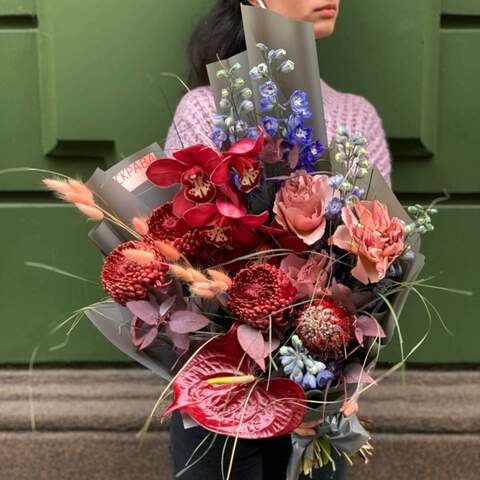 Bouquet «Inspirational conversation», Flowers: Cymbidium, Delphinium, Pion-shaped rose, Banksia, Chrysanthemum, Lagurus, Bergras