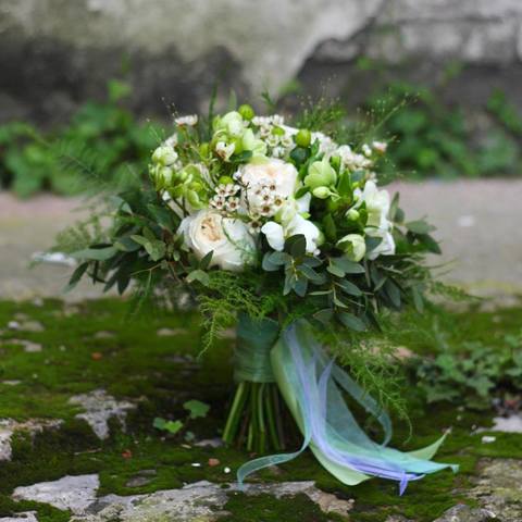 Весільний букет «Освіжаюча прохолода», Біло-зелений природний букет нареченої