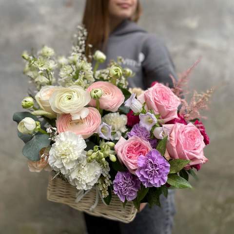 Photo of Basket with flowers «Walks in the garden»