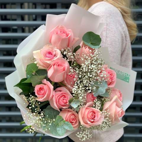 Букет «Рожевий комплімент», Квіти в букеті: Троянда, Гіпсофіла, Евкаліпт