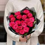 Photo of 17 Tacazzi crimson roses in a bouquet «Raspberry delight»