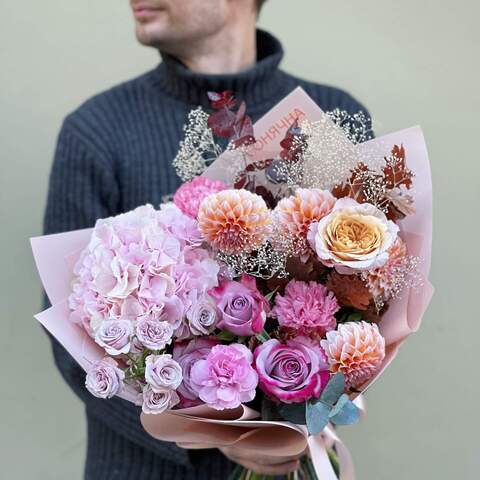 Bouquet «Dreamy Lyudmyla», Flowers: Pion-shaped rose, Hydrangea, Dahlia, Dianthus, Bush Rose, Gypsophila, Eucalyptus