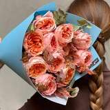 Photo of Interesting trio bouquet with Princess Sakura premium Japanese roses «Royal Autumn»