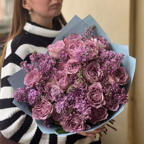 Lavender bouquet with roses and lilacs «Embrace of the Beloved», Flowers: Rose, Syringa
