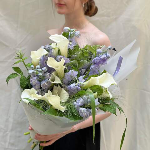 Bouquet «Blue perl», Flowers: Zantedeschia, Rubus Idaeus, Delphinium, Panicum
