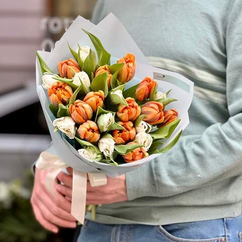 25 пионовидных тюльпанов в букете «Светлый абрикос», Цветы: Тюльпан пионовидный, 25 шт.