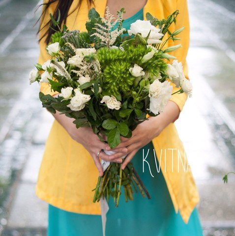 Bouquet «Nymph» with white lisianthus, Bouquet with white-green flowers will raise the mood perfectly even in bad weather