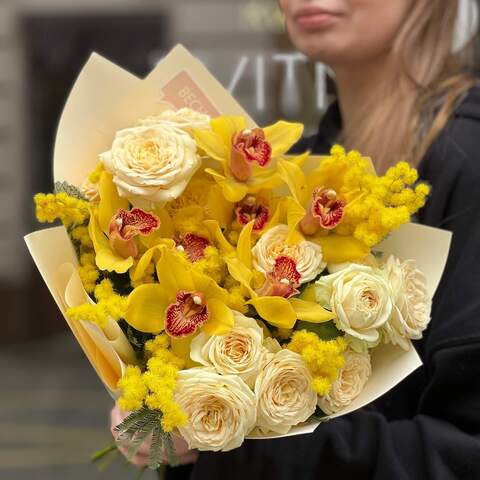 Fluffy bouquet in golden tones with cymbidiums and spray roses «Shining Orchid», Flowers: Cymbidium, Mimosa, Bush Rose