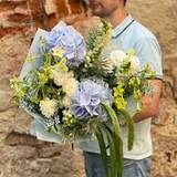 Photo of Blue and green airy bouquet «Caribbean Cruise»