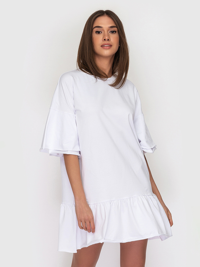 Платье-футболка хлопковое белое с воланами 