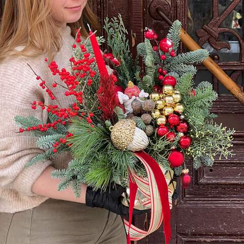 Christmas composition «Enchanting celebration», Flowers: Nobilis, Ilex, Pinus, Thuja, Cupressus, Decoration, Cones