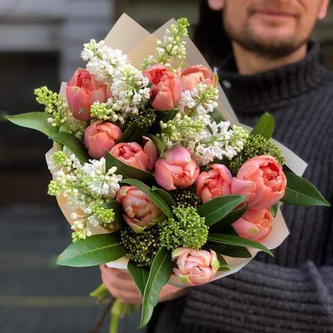 Spring bouquet with peony shaped tulips «May Breeze», Flowers: Syringa, Skimmia, Tulipa