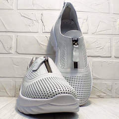 Перфорированные туфли спортивные женские Wollen P029-259-02 All White.