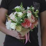 Photo of Bouquet of garden roses