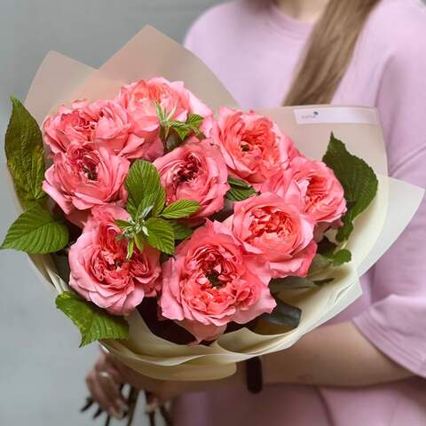 9 Dragon Fly peony roses in a bouquet «Flight of the Dragon», Flowers: Pion-shaped rose - 9 pcs., Rubus Idaeus