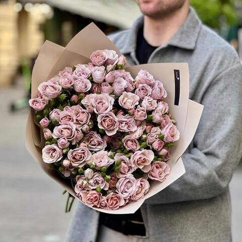 Пастельный букет из 9 веток кустовой розы Innocent «Сиреневое мерцание», Цветы: Роза кустовая, 9 веток.